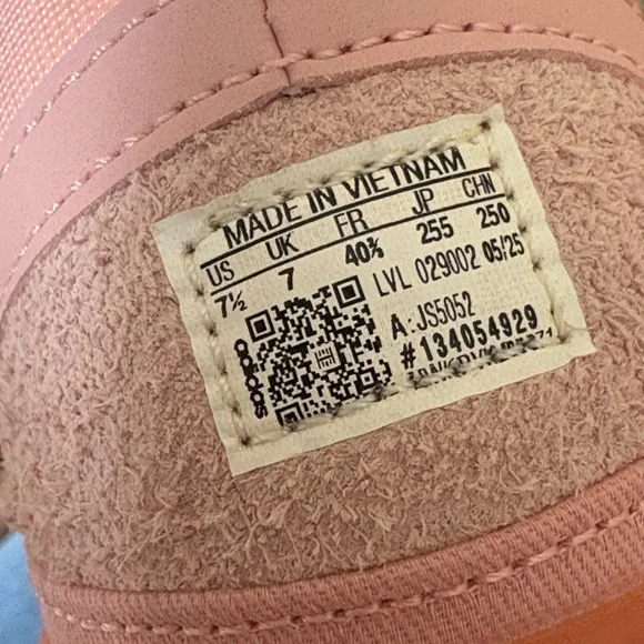 Adidas Cabo Rojo Bad Bunny Gazelle Sneakers 7.5 - Picture 8 of 9